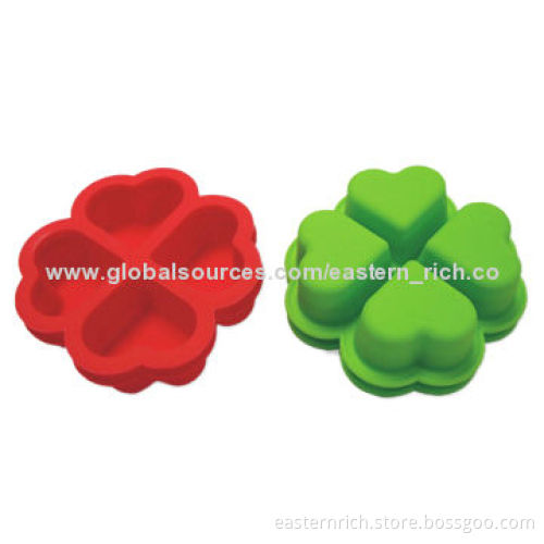 Silicone mini cake pan, measures 8.1x8.1x2cm